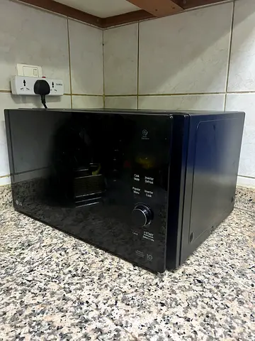 LG NeoChef™ Smart Inverter Microwave Oven