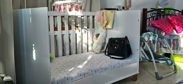 Big spacious basenet for baby