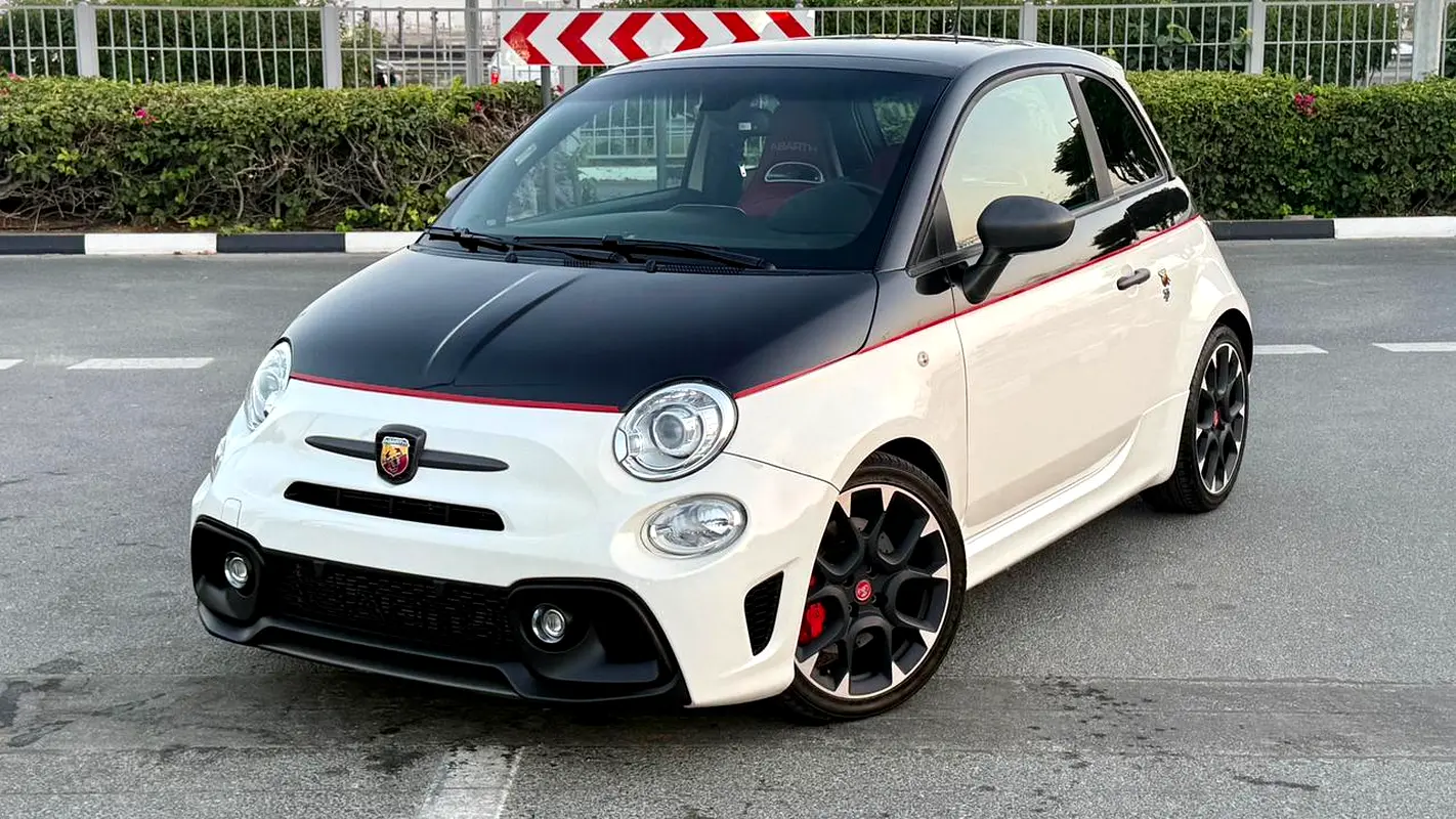 Abarth 595 2019 — photo 1 of 20