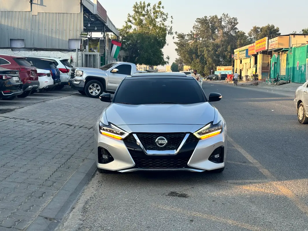 Nissan Maxima 2020 — photo 1 of 18