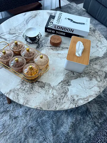 Marble-effect Dining Table Top - White with Grey Veins
