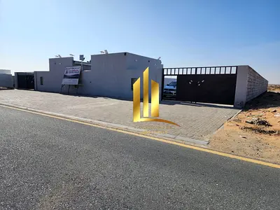 حوطة صناعية جاهزة | كهرباء 25 KV | 7,150 قدم | موقع مميز