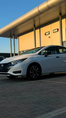 2025 Nissan VERSA 照片 11