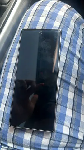 Samsung Fold 6 256GB -SCREEN CRACKED
