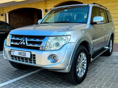 3.8 V6 TOP LINE FAMILY USED MITSUBISHI PAJERO WELL MAINTAINED