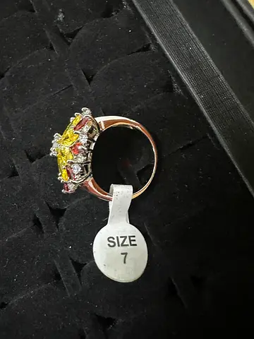 Gold-tone womens ring with multicolour stones, size 7