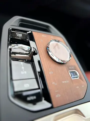 2023 BMW IX 照片 9
