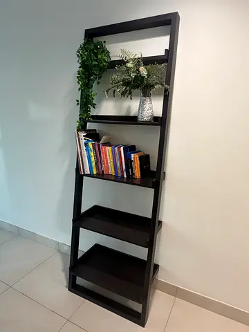 Dark wooden leaning ladder-style bookshelf 5-tier Winsome Bellamy