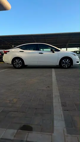 2025 Nissan VERSA 照片 9