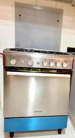 Ariston 4 Burner Gas Cooker + Oven (ARR6GGG23125XME) – Excellent Condition