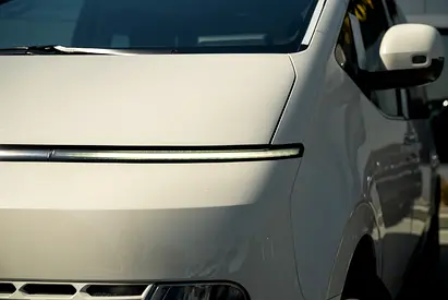 2025 Hyundai STARIA photo 2