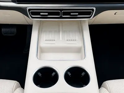 صورة 12 لـ 2024 LI AUTO L7
