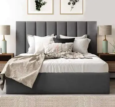 Modren design New Queen size Luxury Family bed with Mattress Available