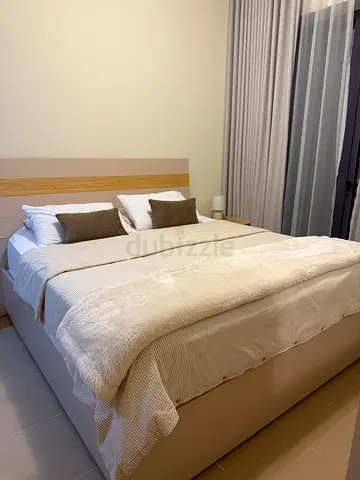 King Size Bedroom Set - with 6 Drawer dresser and the 2 small beside dressers