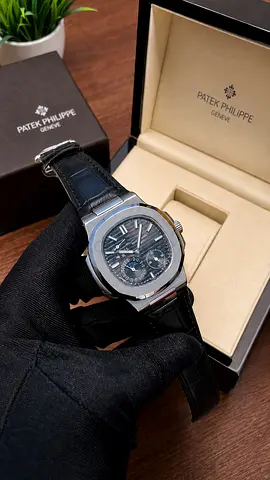 Patek Philippe Nautilus-style Mens Watch with Leather Strap mastar