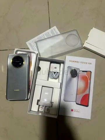 HUAWEI nova Y91 ROM:256GB RAM:8GB COLOR:Moonlight Silver MODEL:STG-LX2 Dual SIM TRA UAE