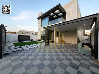 Luxury villa, fully equipped with air conditioning, negotiable.