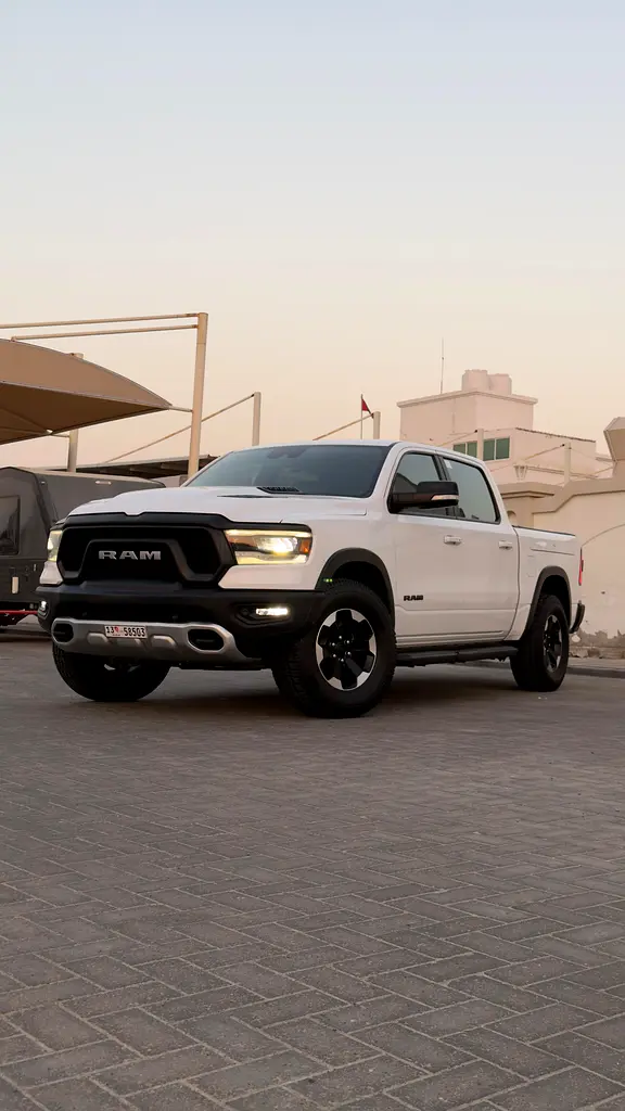 Dodge Ram 2022 — photo 1 of 19