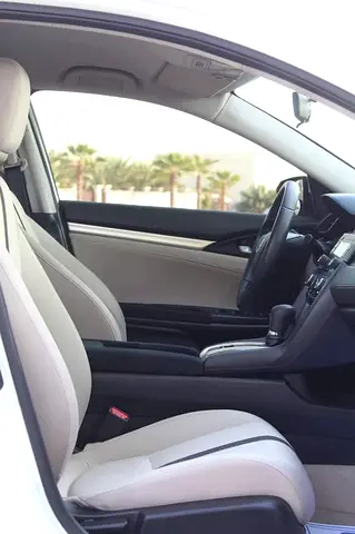 صورة 9 لـ 2019 Honda CIVIC