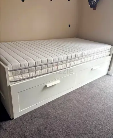 Ikea brimnes daybed frame with underneath storage 2 drawer with mattress,