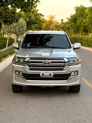 2014 Toyota LAND CRUISER — фото 2