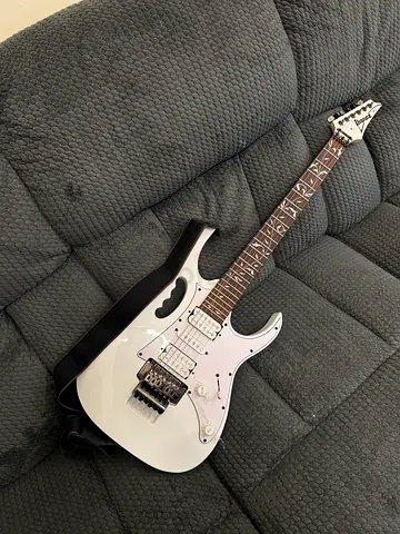 Ibanez JEM Jr White