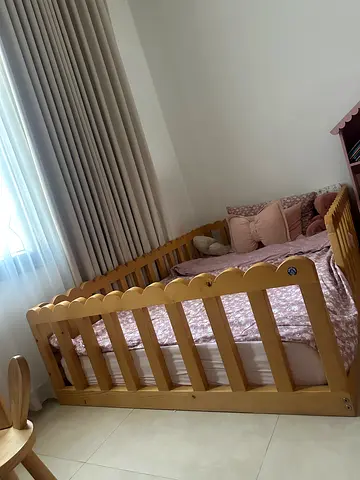 Wooden Montessori bed / Toddler Bed in perfect  Condition