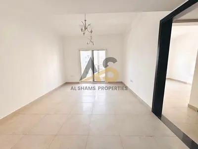 Open View ! Like New 1BHK ! Balcony, Free parking