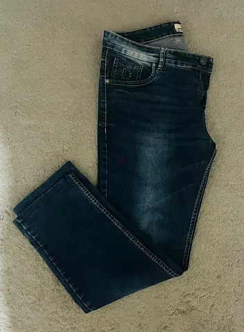 Blue jeans size 38