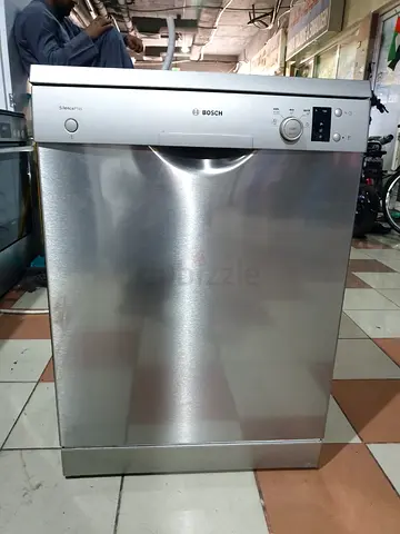 Bosch latest model SMS50D08GC/48 2 rack dishwasher freestanding