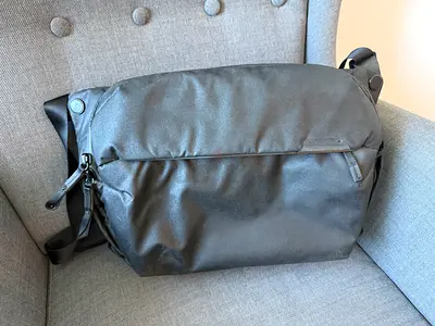 Peak Design Everyday Sling 10L