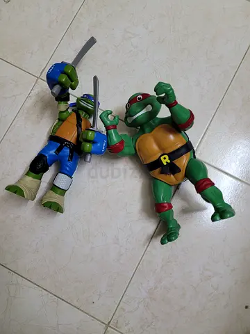 2 Piece Ninja Turtle Toy Displays
