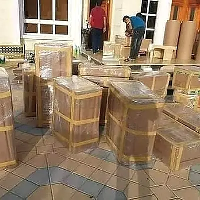 Movers and Packers