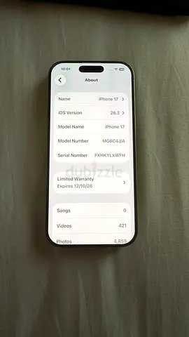 Apple iPhone 17 green 256gb color international version eSIM used in excellent conditions 3000 Dhs.