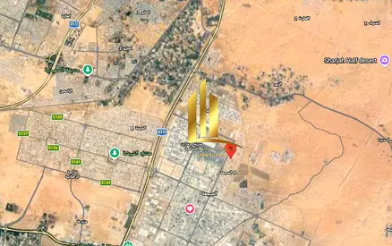 للبيع أرض صناعية مميزة في منطقة الصجعة S، مبني عليها حوطة ومظلة مفتوحة وخرفتان وحمام