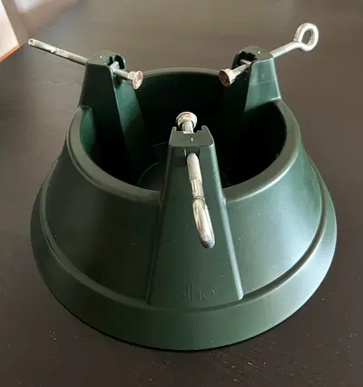 Christmas tree stand