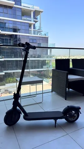 Xiaomi Electric Scooter 4 Black with Dual Brake System