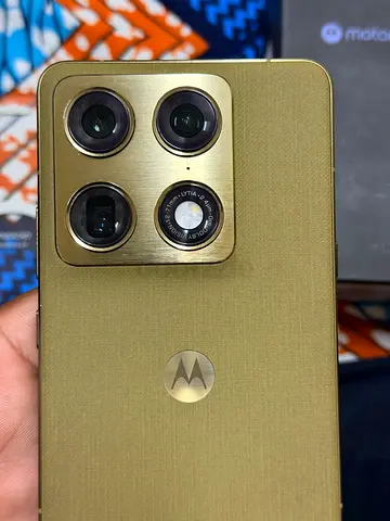 Motorola signature