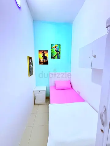 Partition for Rent Albarsha 1 (Behind Mall of the Emirates)  Spacious and neat partition 1500 pm