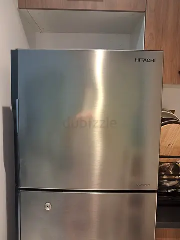 Hitachi 700L Double door Refrigerator