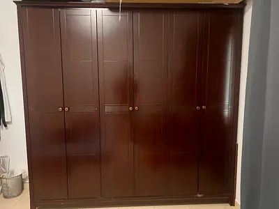 Move out: Wardrobe for sale