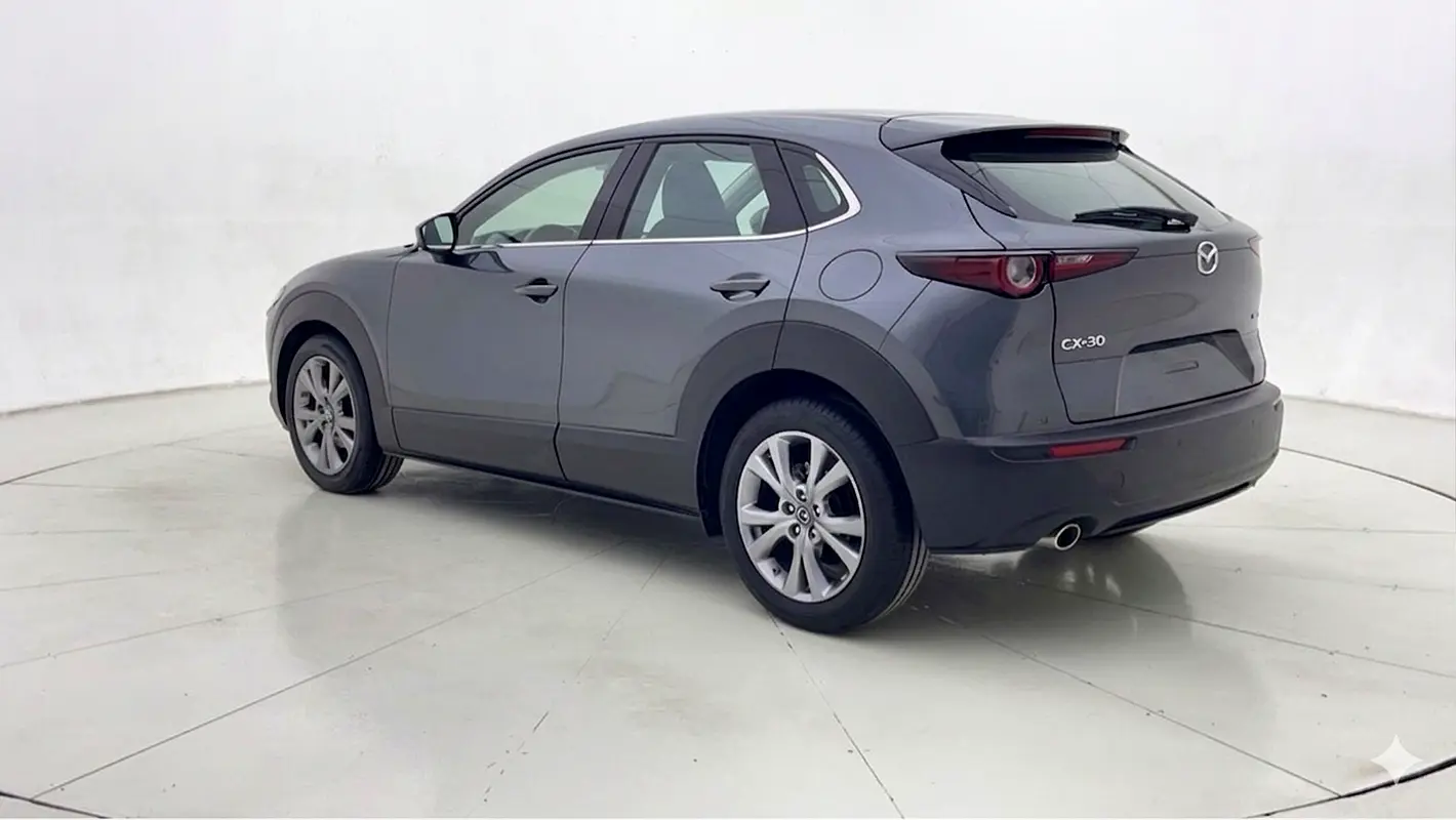 Mazda CX-30 2022 — photo 1 of 3