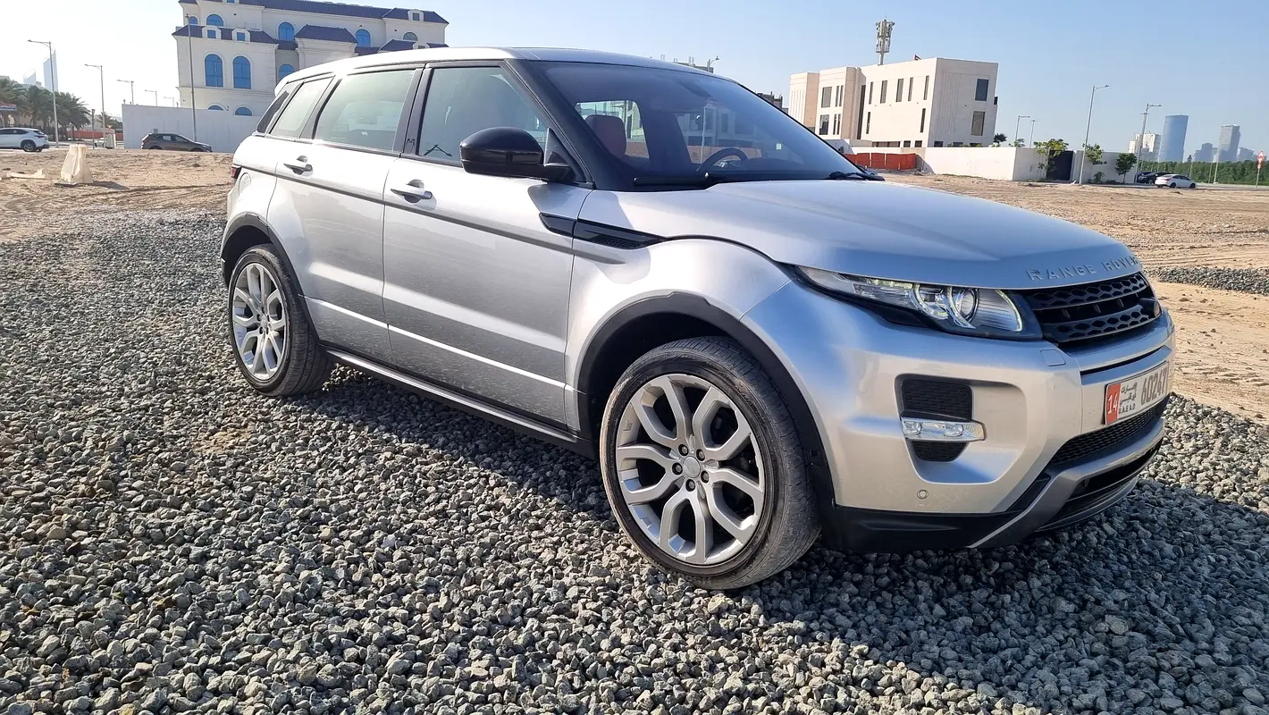 Land Rover Range Rover Evoque 2015 — photo 1 of 10