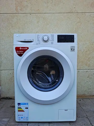 LG washing machine 6kg, working good, with direct drive motor,  save energy