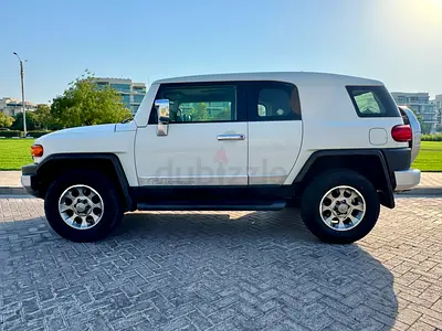 2012 Toyota FJ Cruiser VXR 4.0 V6 | 1 Owner | Full Toyota History | Diff Lock