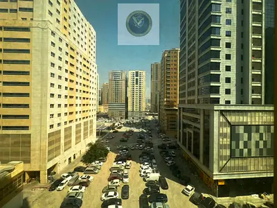 ارخص شقه غرفه وصاله في الخان مع اطلاله بحريه خزائن بالحائط موقع مميز بجوار متجر افاميا مطبخ اطلاله مفتوحه تسهيلات الدفع