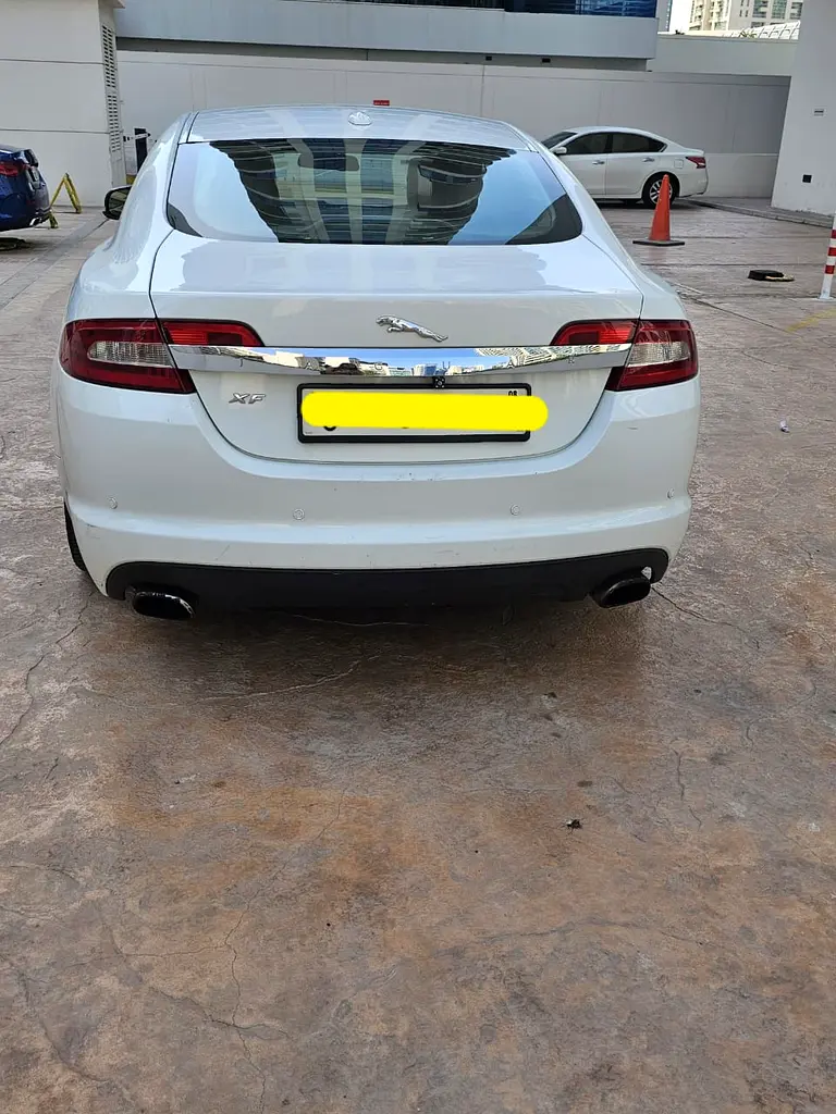 Jaguar XF 2011 — photo 1 of 7