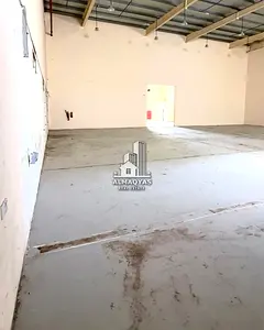 120 KW power 8200 sq ft warehouse for rent in prime location of UAQ