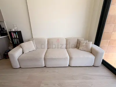 3-Seater Cream Curved Modular Sofa in Good Condition
