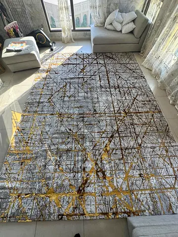 Hallway runner rug - modern abstract design, excellent condition